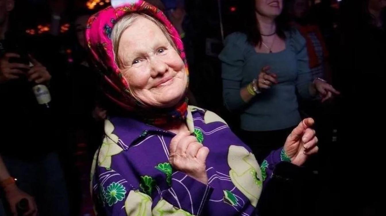 Сестра "диско-бабушки" из Коми захотела лишить ее дома